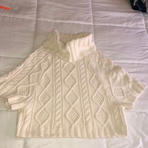 ⭐️Beautiful⭐️Cropped ⭐️Sweater